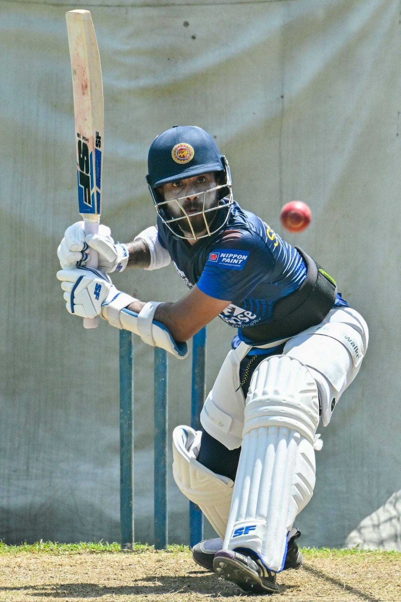 Kusal Mendis has his eyes on the ball, Sri Lanka vs Pakistan, Colombo, July 23, 2023