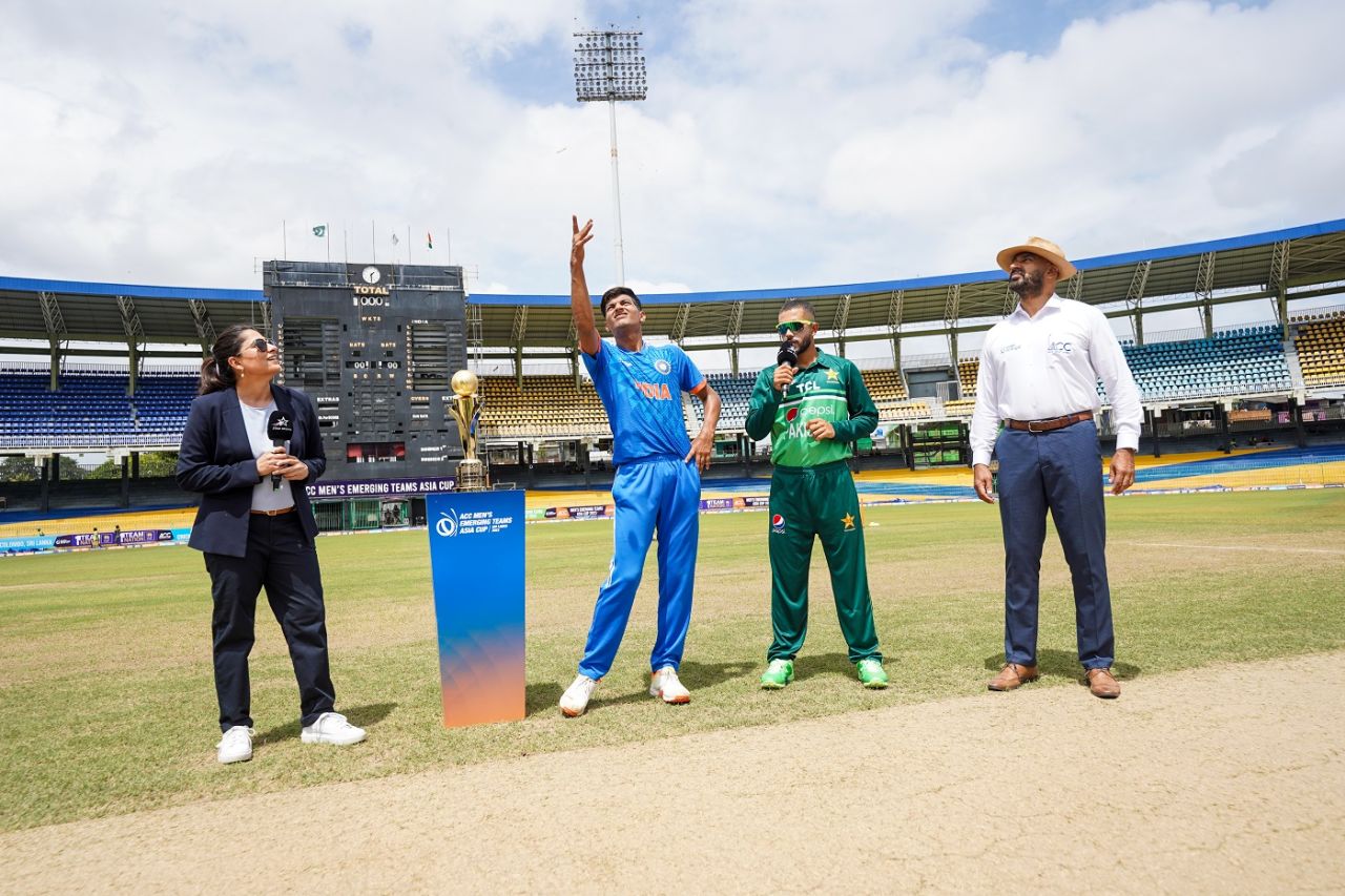 Mohammad Haris calls as Yash Dhull tosses the coin up, India A vs Pakistan A, ACC Emerging Men's Cup, Final, Colombo, July 23, 2023