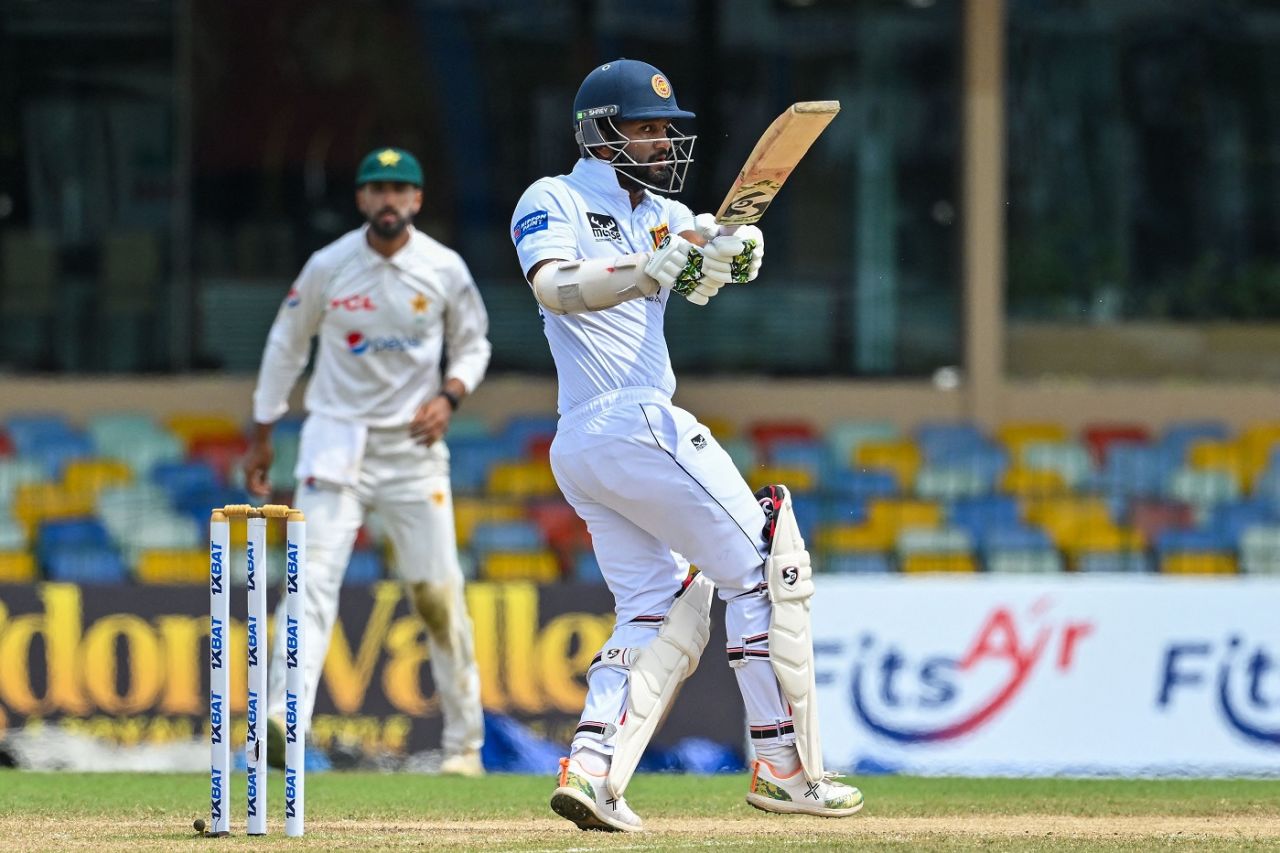 Dimuth Karunaratne pulls one away, Sri Lanka vs Pakistan, 2nd Test, Colombo, 4th day, July 27, 2023