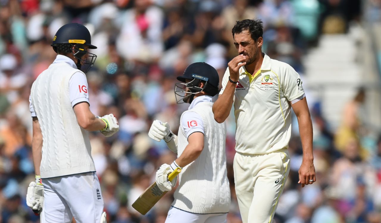Zak Crawley and Ben Duckett punch gloves after another boundary off Mitchell Starc, England vs Australia, 5th men's Ashes Test, The Oval, 3rd day, July 29, 2023