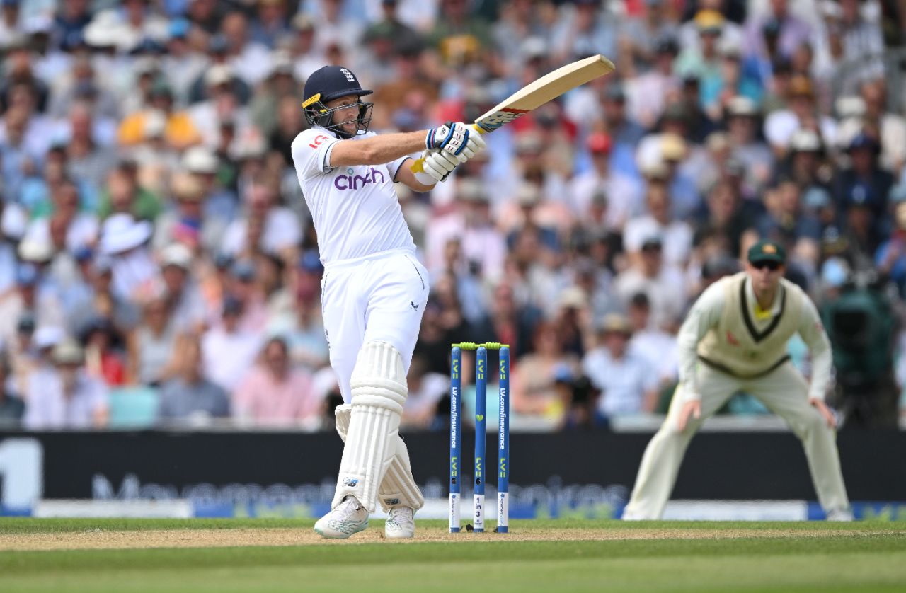 Joe Root climbs into a pull for four, England vs Australia, 5th men's Ashes Test, The Oval, 3rd day, July 29, 2023