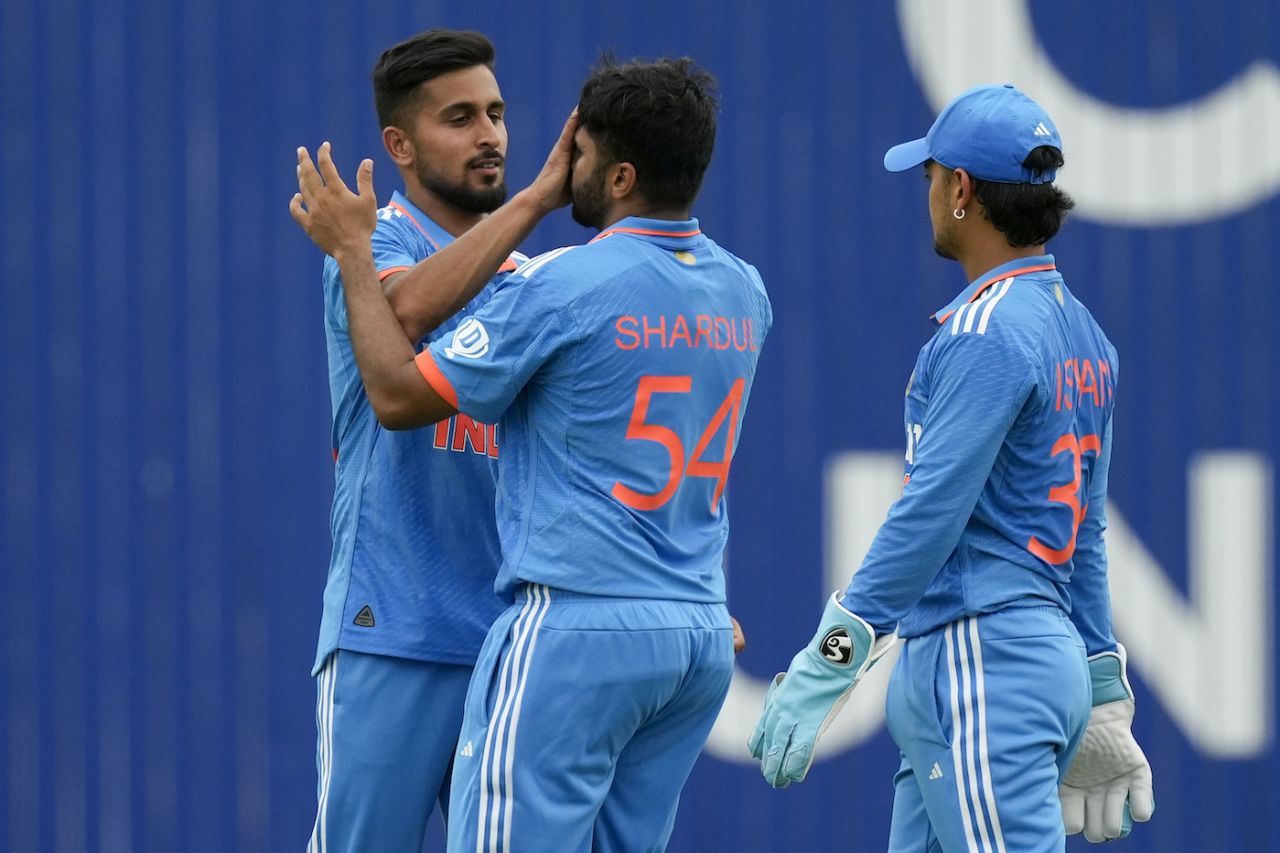 Shardul Thakur faces off with Umran Malik's high-five, West Indies vs India, 2nd ODI, Bridgetown, July 29, 2023