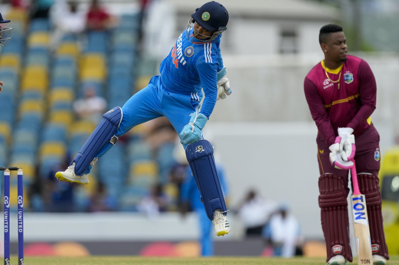 Ishan Kishan flies to collect the ball with Shimron Hetmyer in the background, West Indies vs India, 2nd ODI, Bridgetown, July 29, 2023