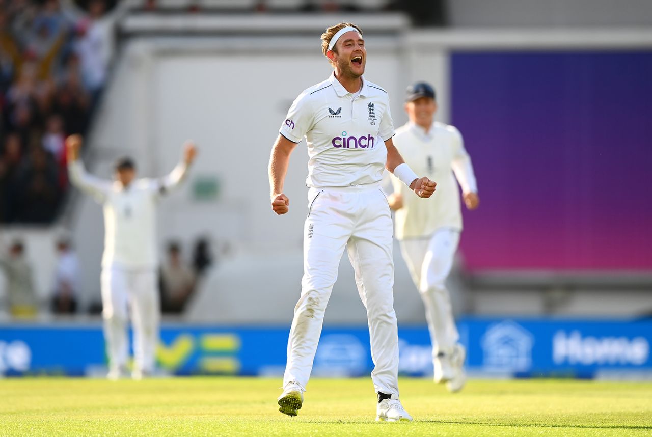 Stuart Broad celebrates taking the wicket of Alex Carey and victory, England vs Australia, 5th men's Ashes Test, The Oval, 5th day, July 31, 2023