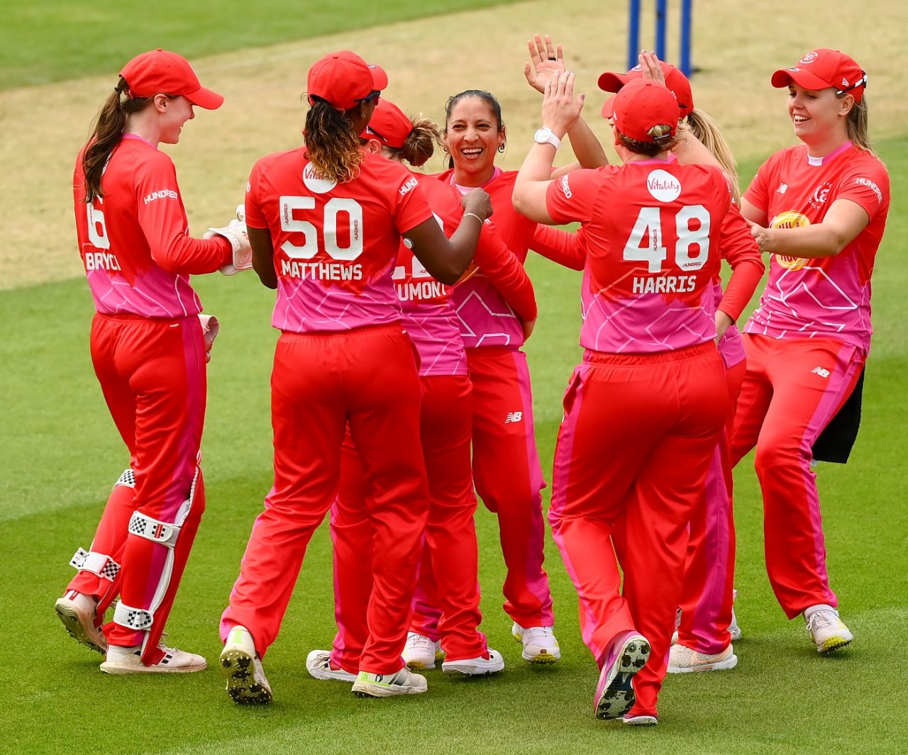 Shabnim Ismail struck the first blow sending back Suzie Bates for 5, Oval Invincibles vs Welsh Fire, Women's Hundred, London, August 6, 2023