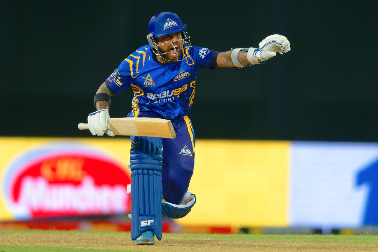 Kusal Mendis mixes verbal with non-verbal signs as he runs, Galle Titans vs Dambulla Aura, Lanka Premier League, Colombo, August 11, 2023