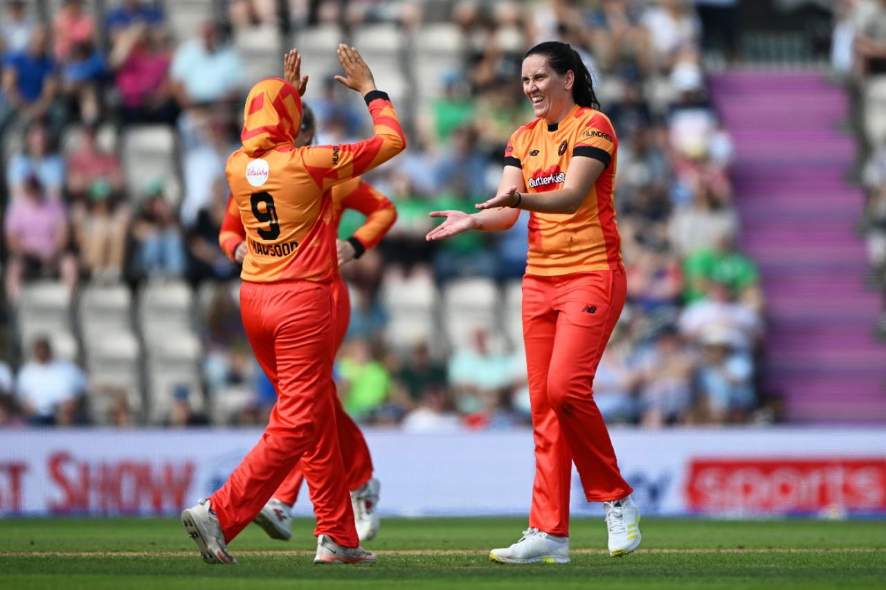 Emily Arlott claimed the wickets of both openers after a brisk start, Birmingham Phoenix vs Southern Brave, Women's Hundred, August 16, 2023