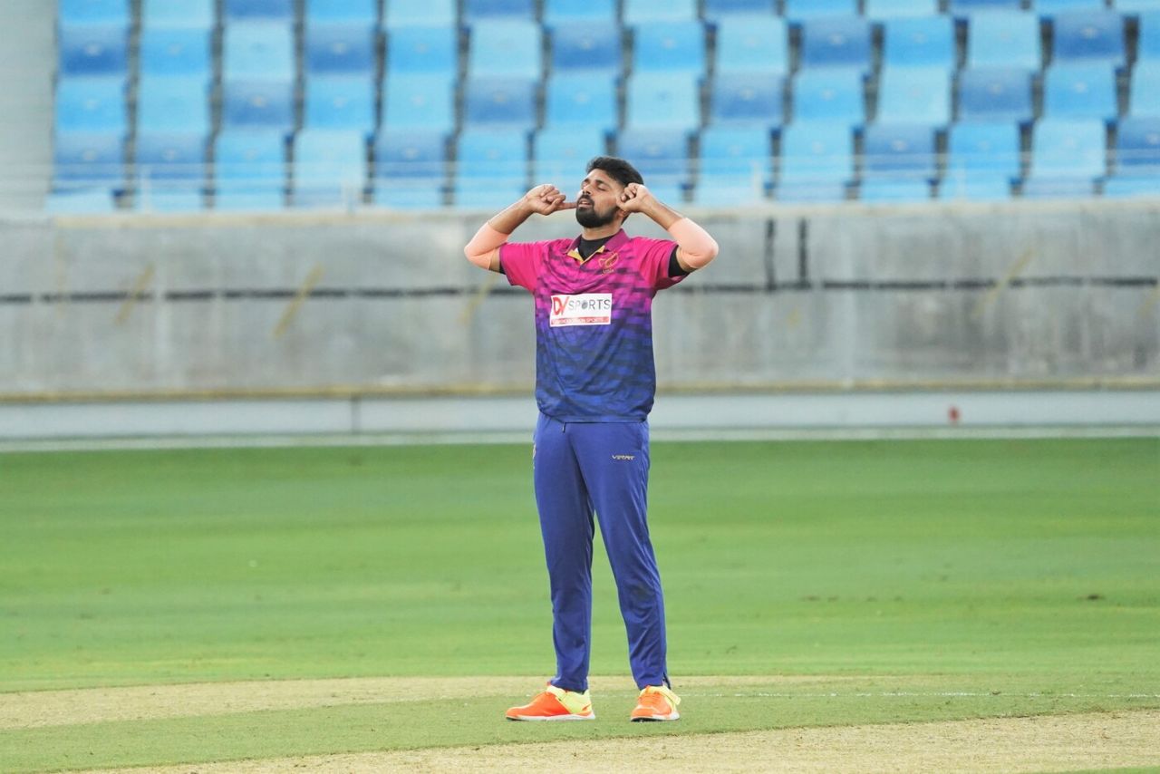Basil Hameed finished with figures of 4-0-30-2, UAE vs New Zealand, 1st T20I, Dubai, August 17, 2023