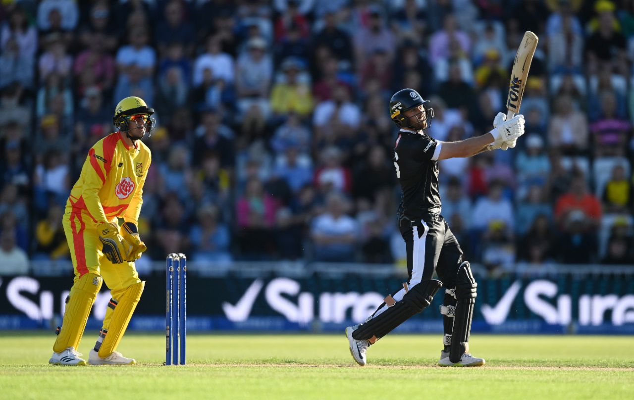 Phil Salt launches another big shot down the ground, Trent Rockets vs Manchester Originals, Trent Bridge, Men's Hundred, August 17, 2023