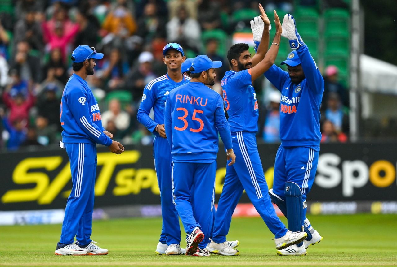 Jasprit Bumrah gives Sanju Samson a big high-five in celebration, Ireland vs India, 1st T20I Malahide, August 18, 2023