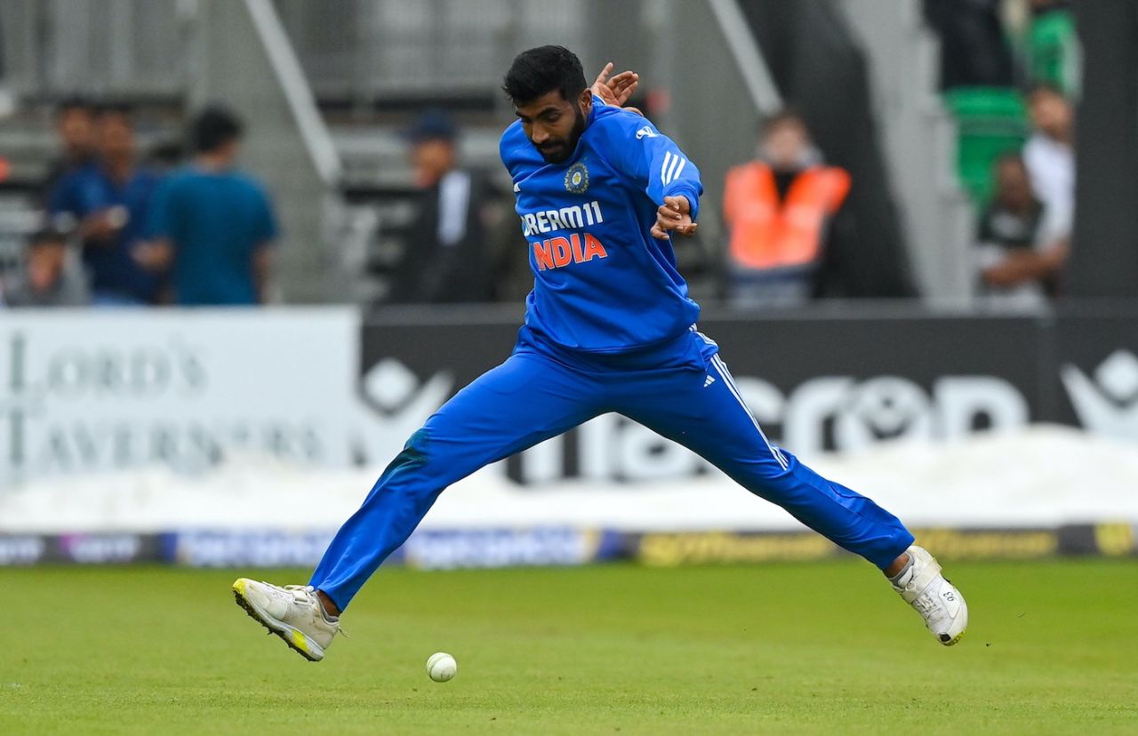 Jasprit Bumrah leaps across to field the ball, Ireland vs India, 1st T20I Malahide, August 18, 2023