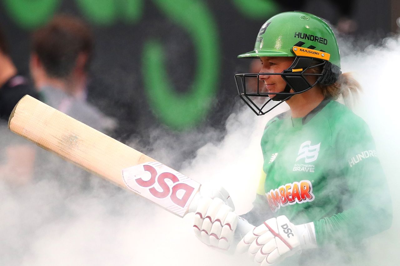 Danni Wyatt walks out through the tunnel, Manchester Originals vs Southern Brave, The Hundred Women's, August 23, 2023