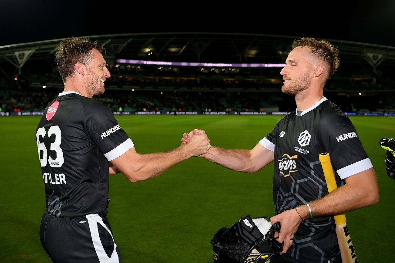 Jos Buttler shakes hands with Laurie Evans after victory was confirmed, Southern Brave vs Manchester Originals, Eliminator, Men's Hundred, August 26, 2023