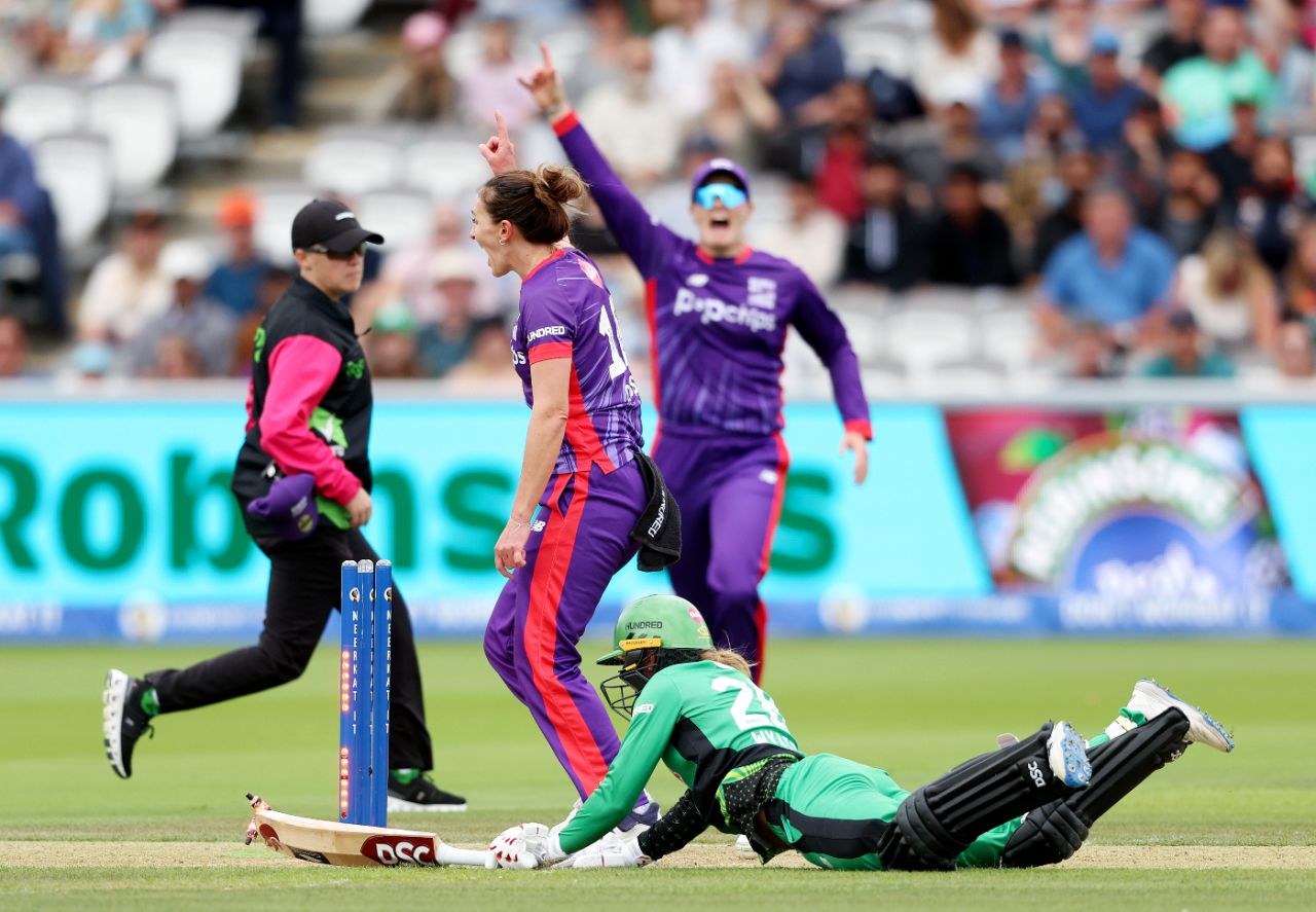 Danni Wyatt was unluckily run out via a deflection off her hand, Southern Brave vs Northern Superchargers, Women's Hundred final, Lord's, August 27, 2023