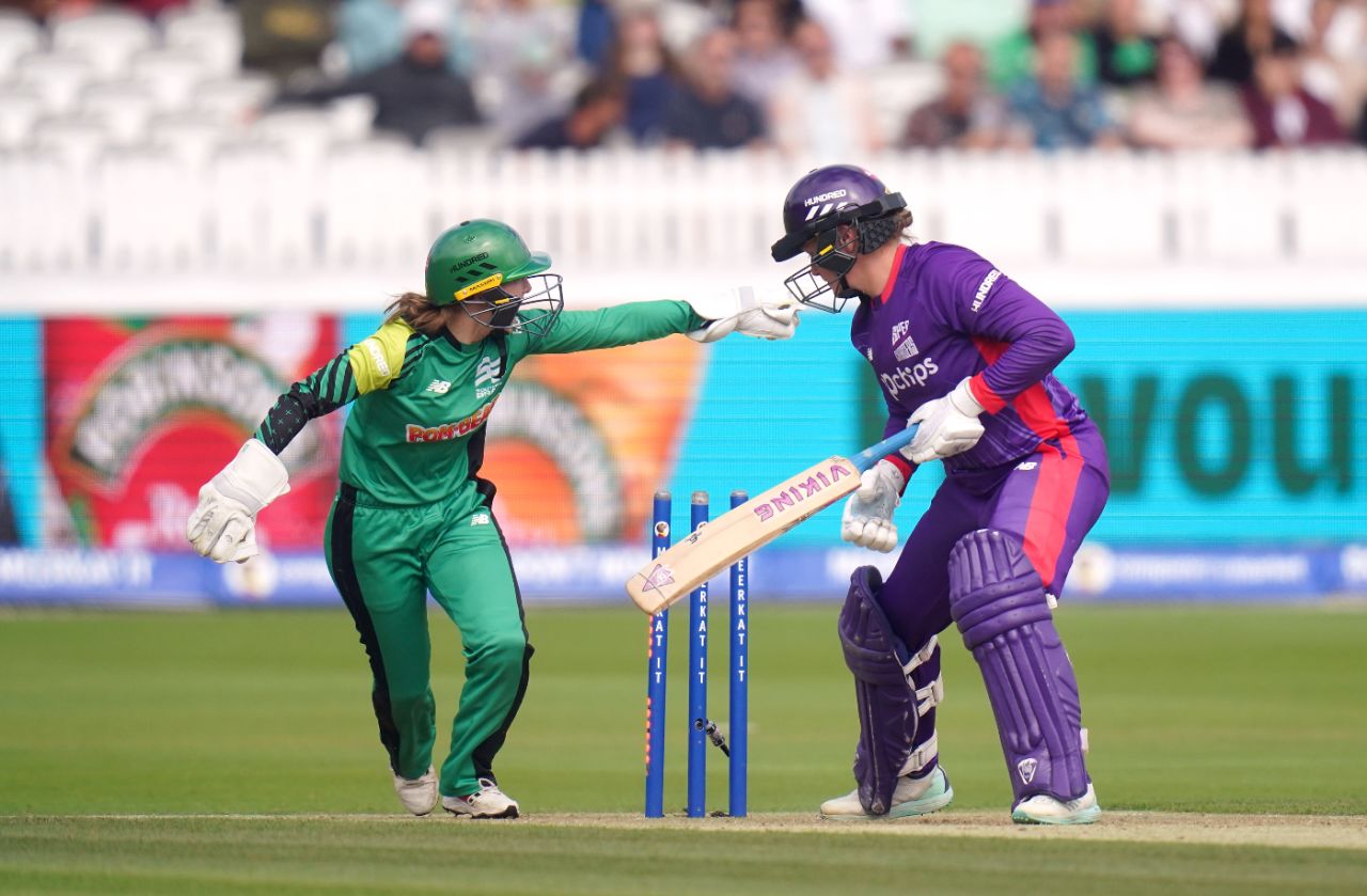 Rhianna Southby stumps Northern Superchargers' Hollie Armitage, Southern Brave vs Northern Superchargers, Women's Hundred final, Lord's, August 27, 2023