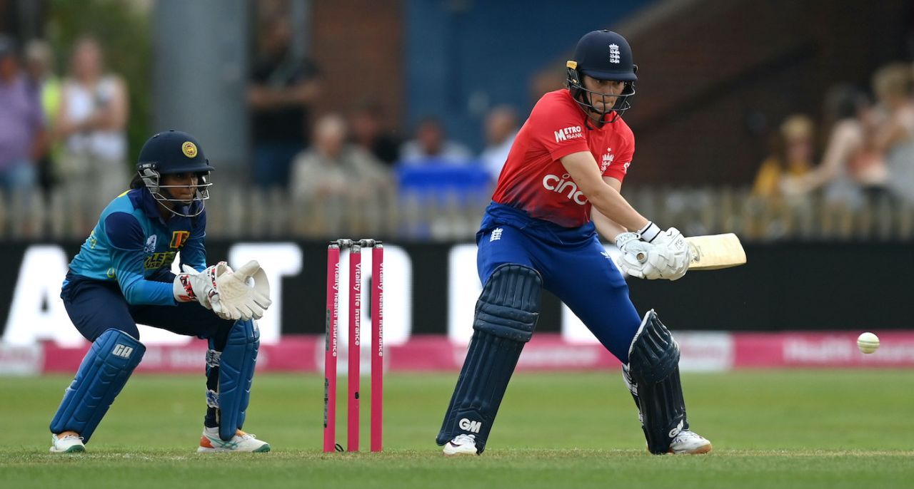 Amy Jones was happy to reverse early in her innings, England vs Sri Lanka, 3rd women's T20I, Derby, September 6, 2023