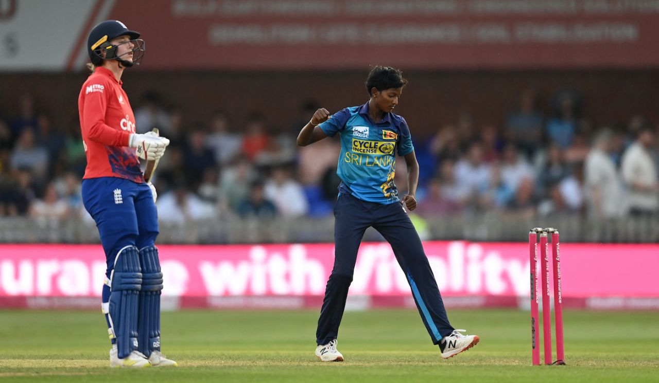 Freya Kemp was one of Kavisha Dilhari's middle-overs scalps, England vs Sri Lanka, 3rd women's T20I, Derby, September 6, 2023