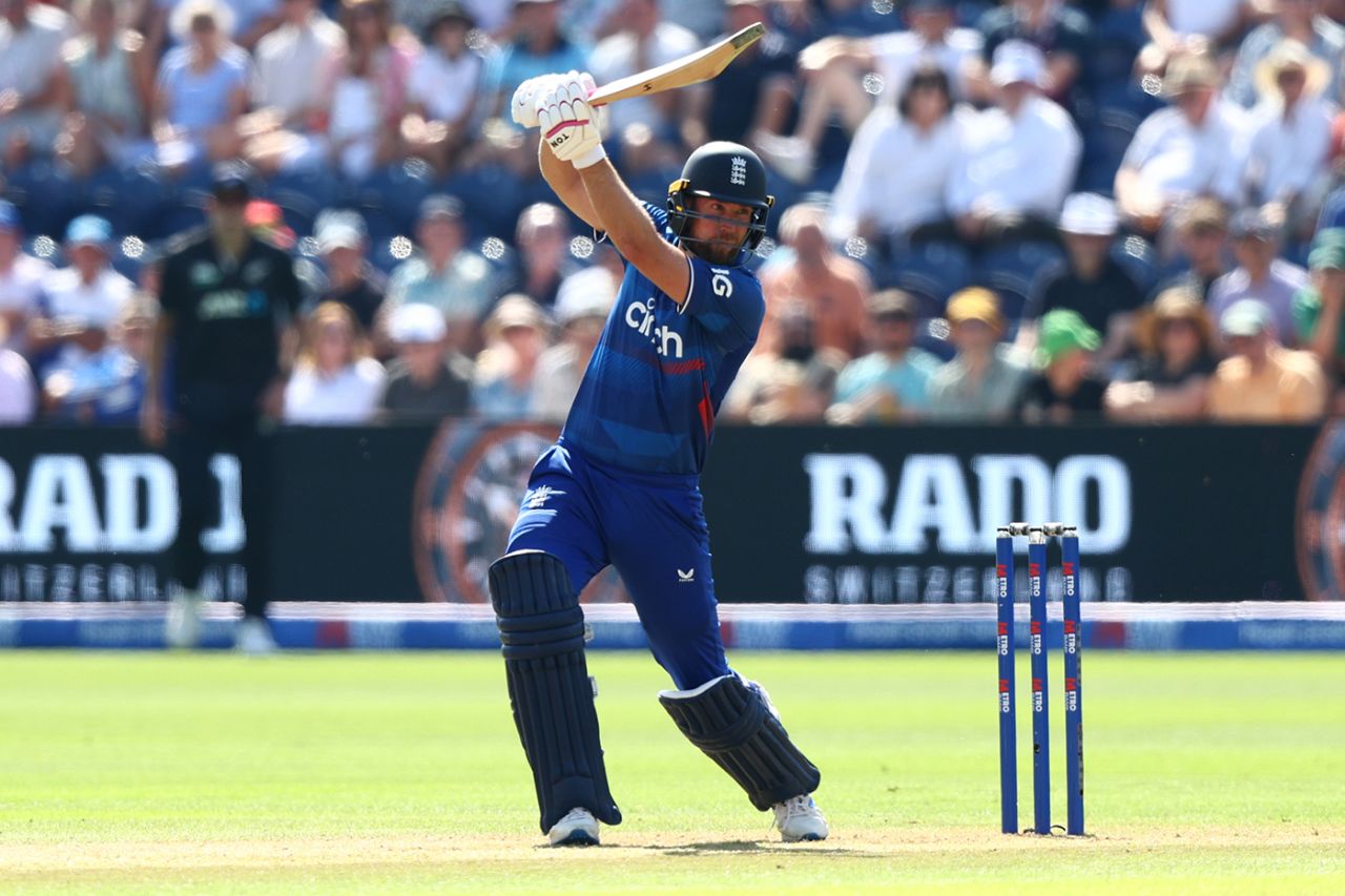 Dawid Malan leans into a drive, England vs New Zealand, 1st ODI, Cardiff, September 8, 2023