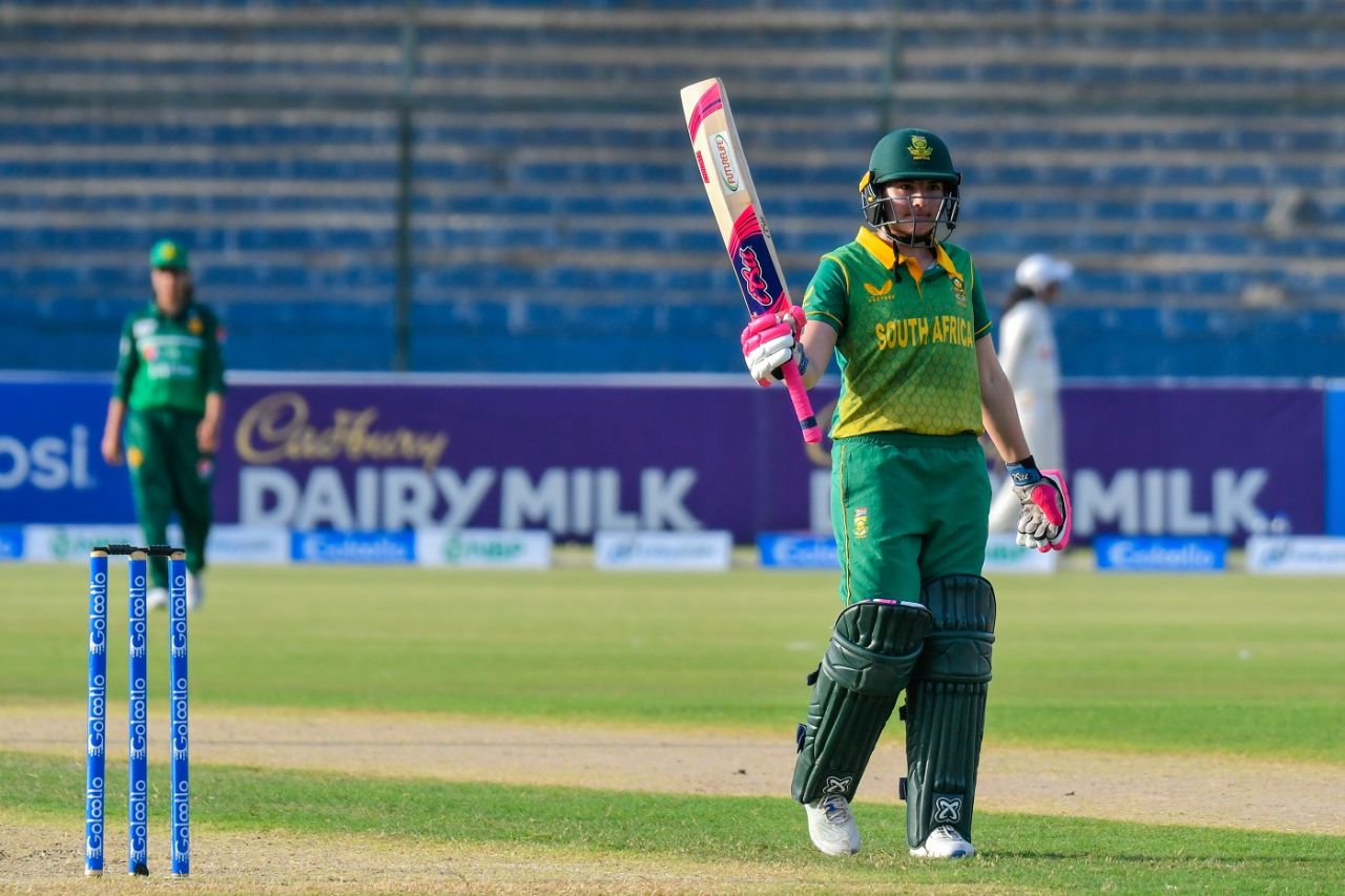 Sune Luus celebrates her half-century, Pakistan vs South Africa, 1st Women's ODI, Karachi, September 8, 2023