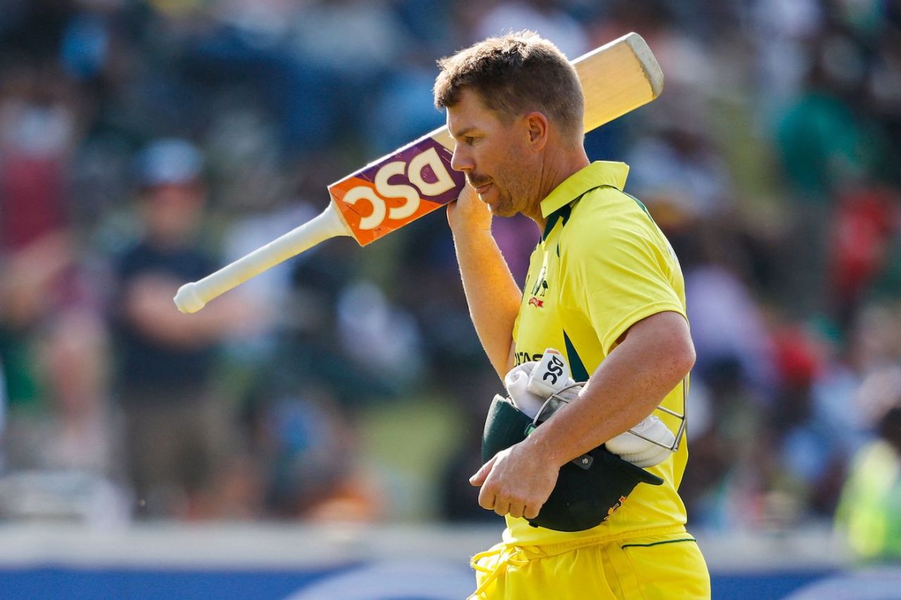 David Warner walks back after making a 106 off 93 balls, South Africa vs Australia, 2nd ODI, Bloemfontein, September 9, 2023