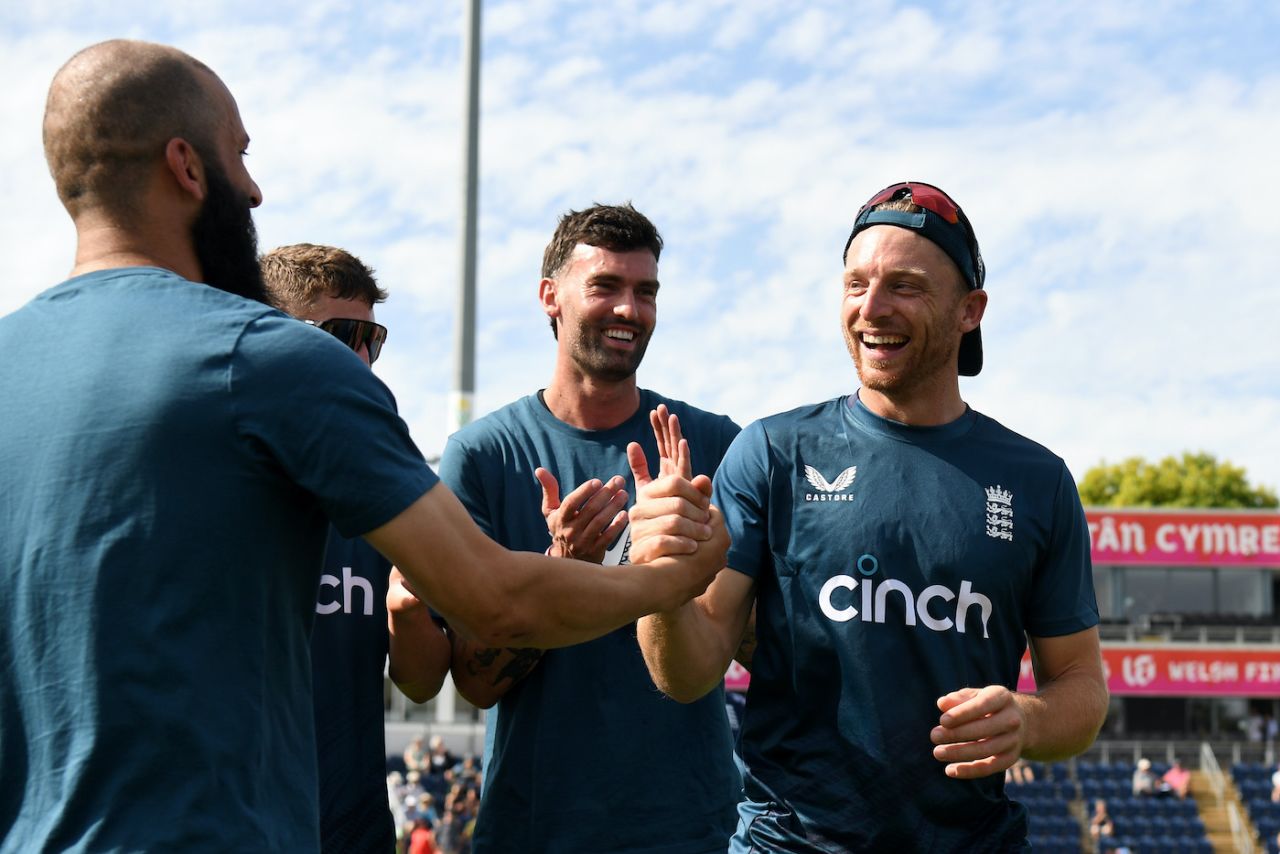Moeen Ali greets Jos Buttler on his birthday, England vs New Zealand, 1st ODI, Cardiff, September 8, 2023