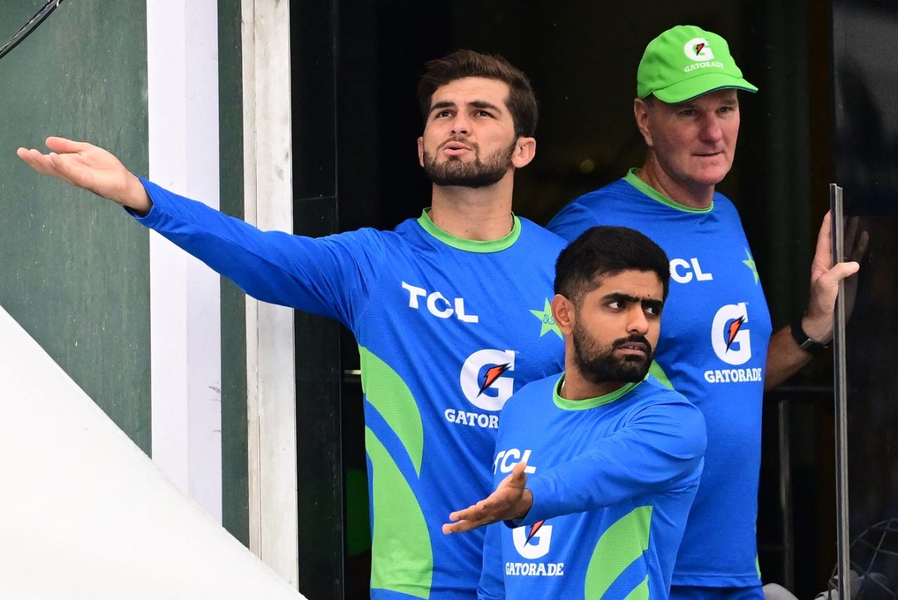 Shaheen Shah Afridi, Babar Azam and Grant Bradburn check if the rain has stopped, Sri Lanka vs Pakistan, Super Four, Asia Cup, Colombo, September 14, 2023