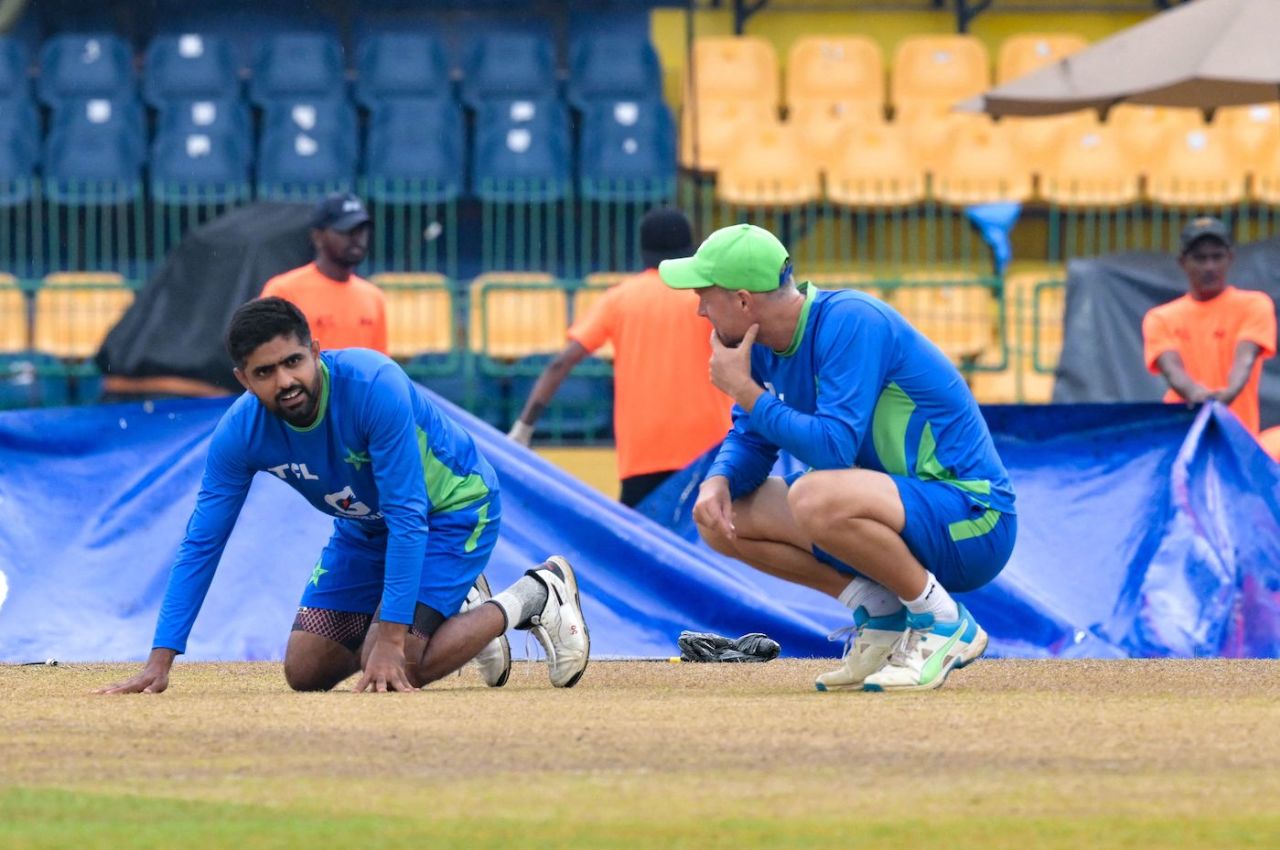 Babar Azam checks the pitch before the toss, Sri Lanka vs Pakistan, Super Four, Asia Cup, Colombo, September 14, 2023