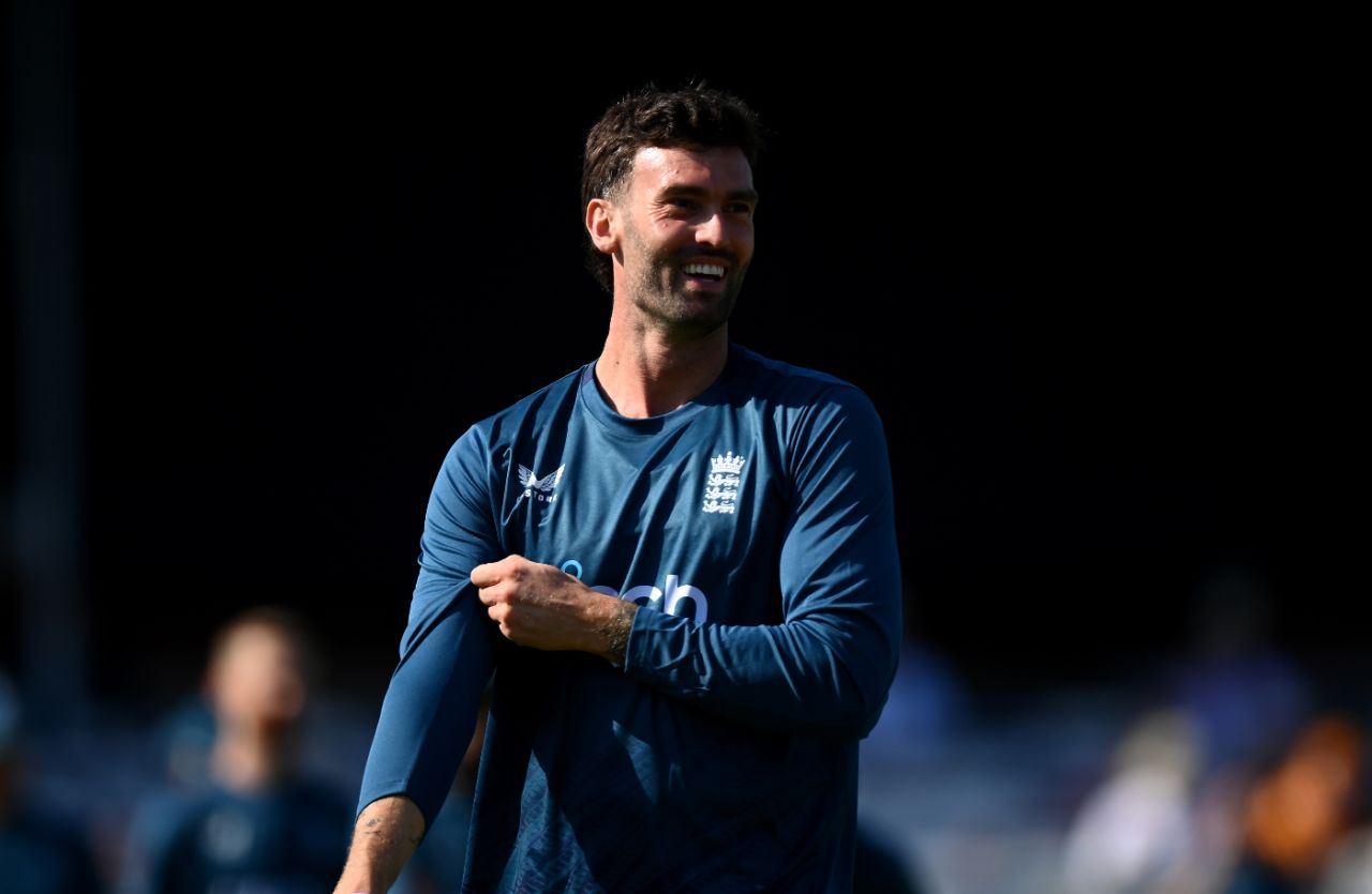 JofReece Topley looks on during the warm-ups, England vs New Zealand, 4th ODI, Lord's, September 15, 2023