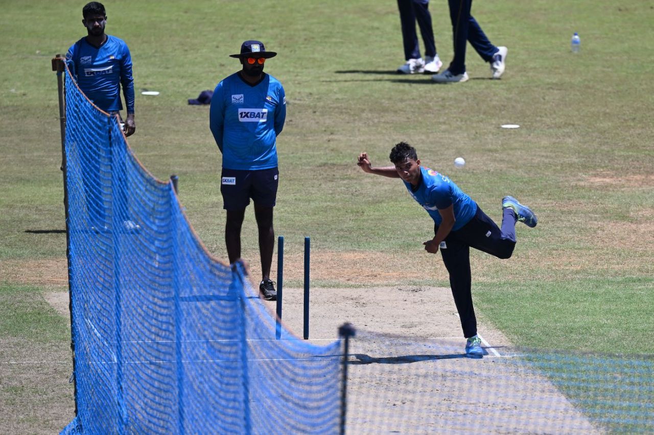 Dunith Wellalage has a bowl in the Colombo nets ahead of the final, Sri Lanka vs India, Asia Cup Final, Colombo, September 16, 2023