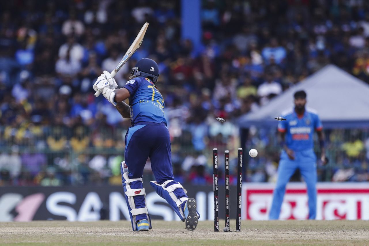 Kusal Mendis became Mohammed Siraj's sixth victim, the second to be bowled, India vs Sri Lanka, Asia Cup final, Colombo, September 17, 2023