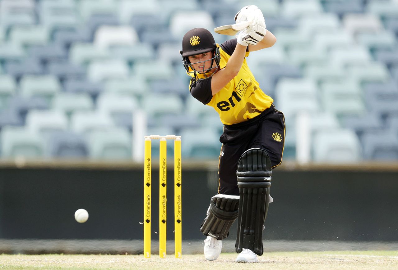 Maddy Darke guided the run chase, Western Australia vs Victoria, WNCL, WACA, September 28, 2023