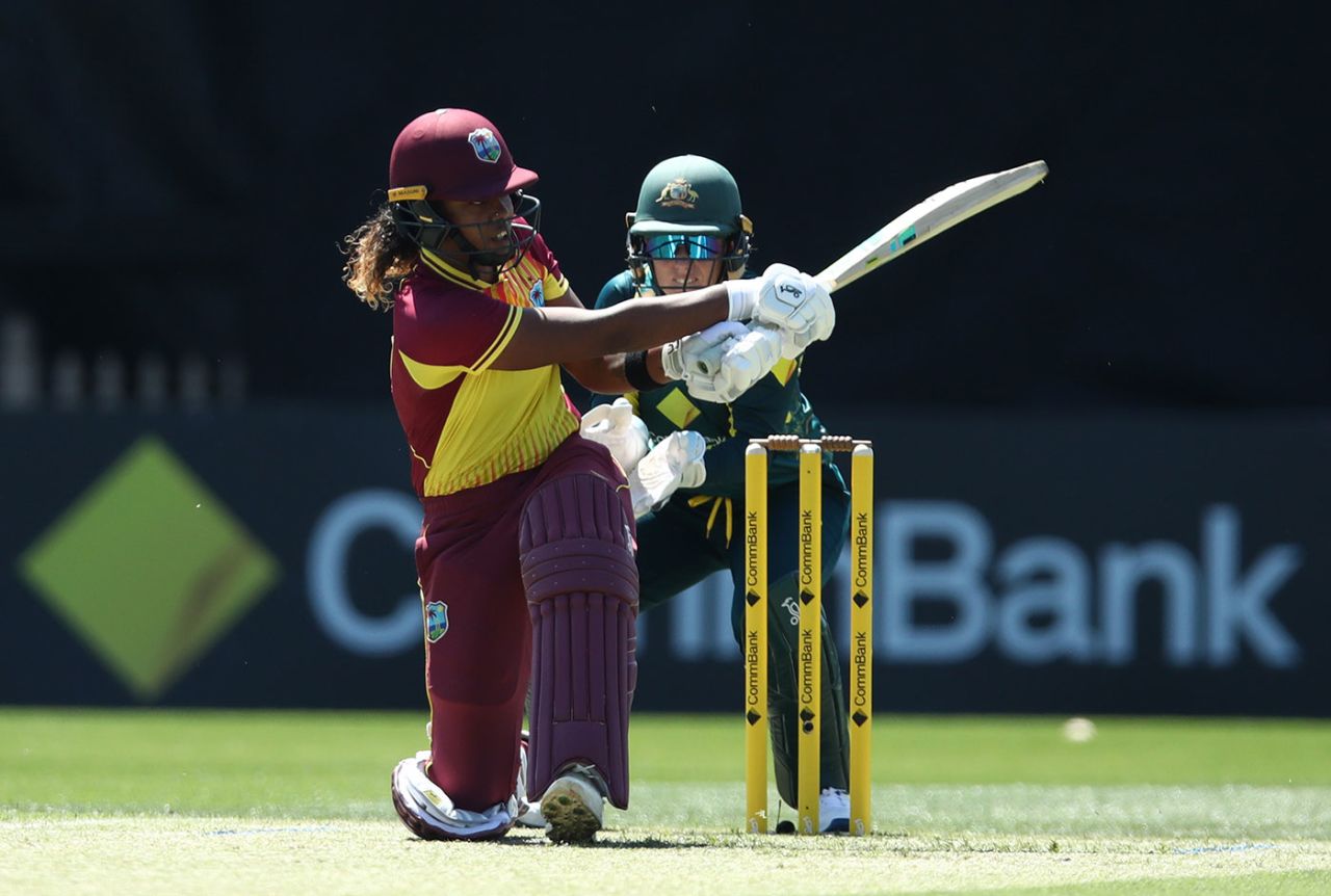 Hayley Matthews sweeps early on, Australia vs West Indies, 1st T20I, North Sydney Oval, October 1, 2023