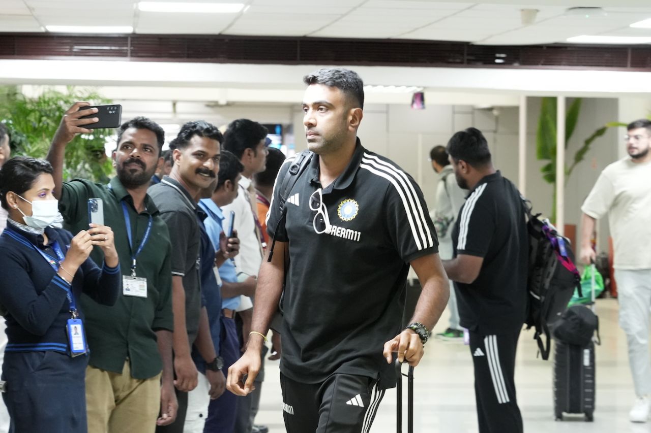 Smile, take a pic, it's R Ashwin, Thiruvananthapuram, October 1, 2023