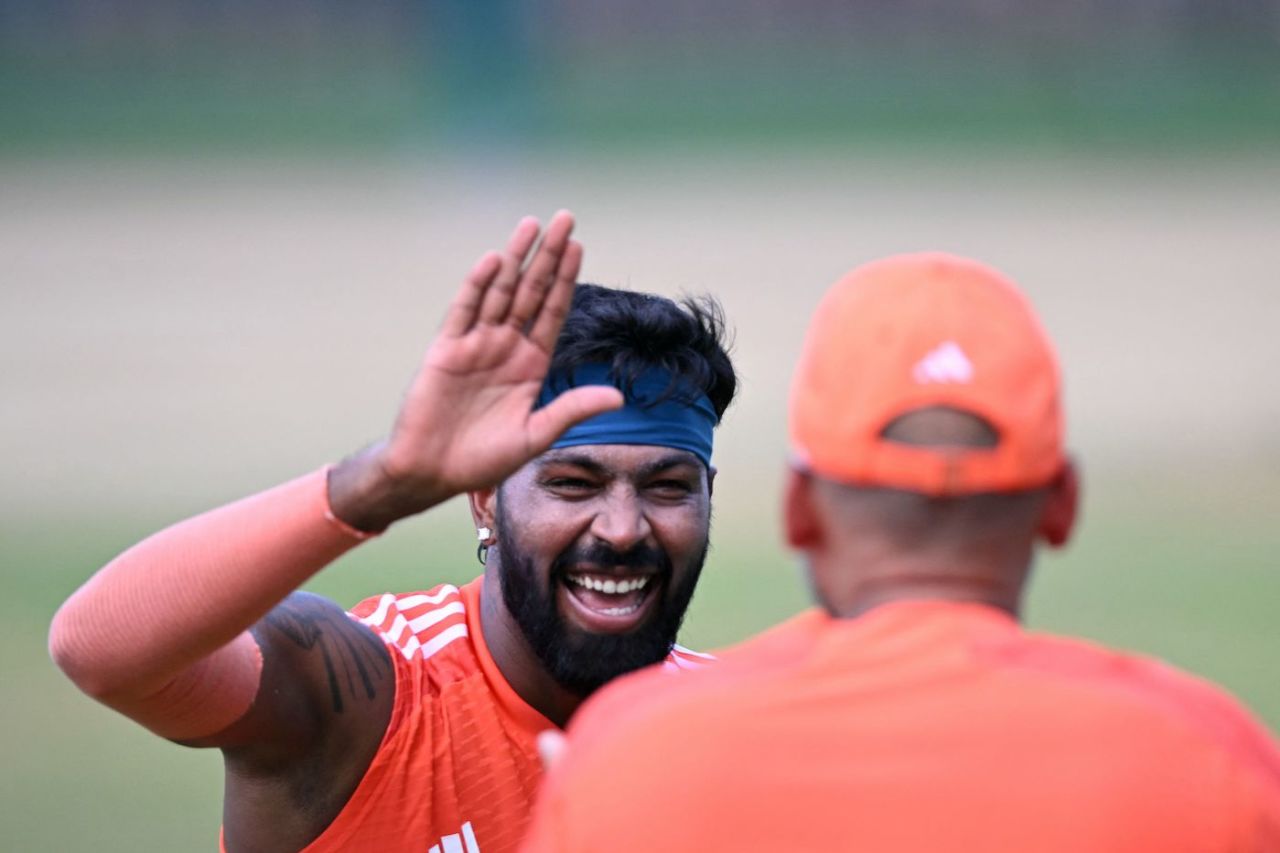 Hardik Pandya seeks a high five, World Cup 2023, Chennai, October 5, 2023