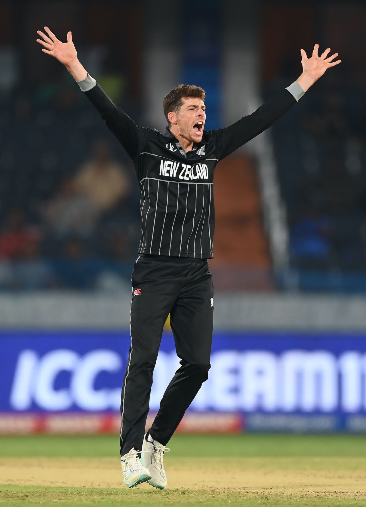 Mitchell Santner broke through right after the powerplay, Netherlands vs New Zealand, ICC ODI World Cup, Hyderabad, October 9, 2023