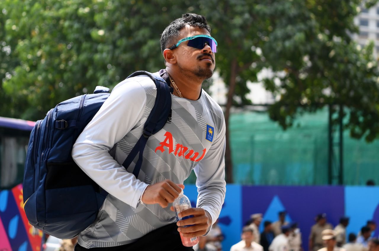 Maheesh Theekshana arrives for the game, Pakistan vs Sri Lanka, World Cup, Hyderabad, October 10, 2023