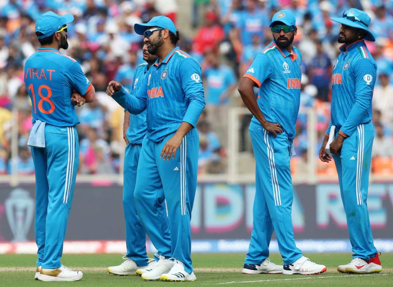 Rohit Sharma, Virat Kohli and Co have a chat, India vs Pakistan, Men's World Cup 2023, Ahmedabad, October 14, 2023