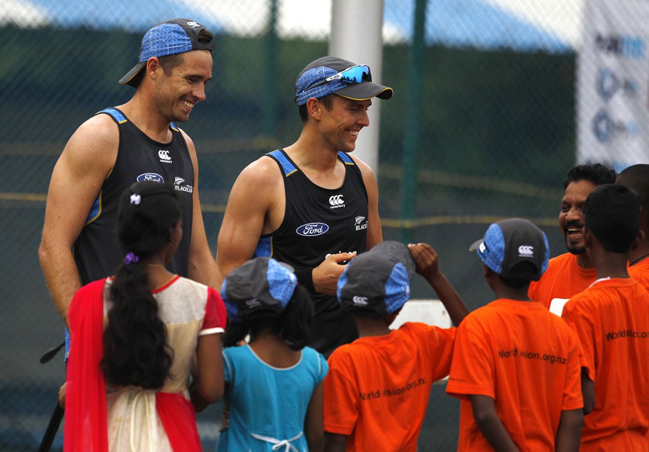 Trent Boult and Tim Southee interact with kids in Visakhapatnam, October 28, 2016