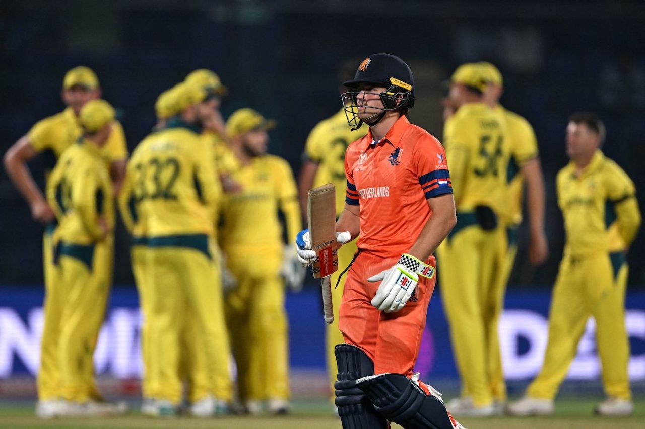 A review didn't save Bas de Leede from being out lbw, Australia vs Netherlands, Men's ODI World Cup 2023, Delhi, October 25, 2023