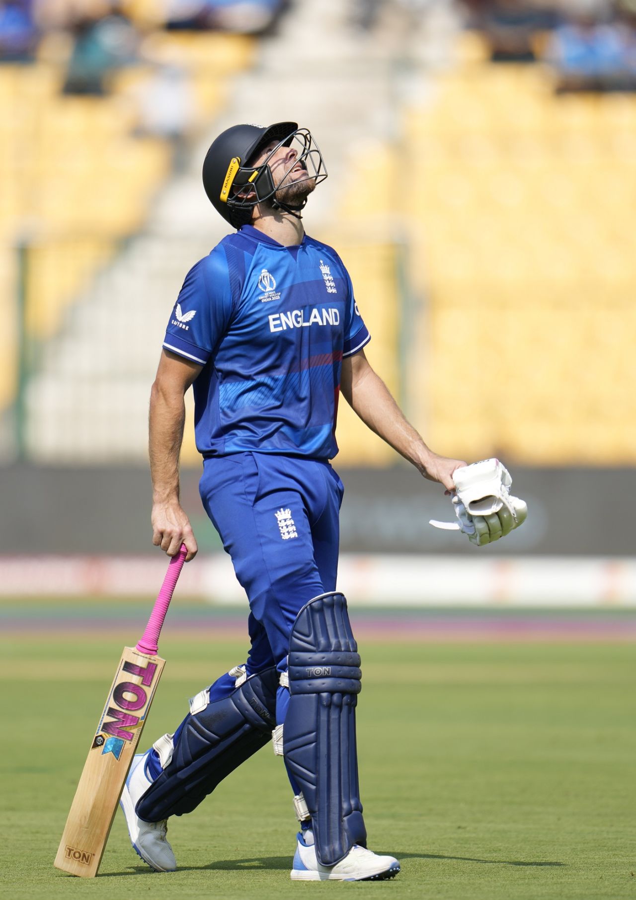 Dawid Malan walks back dejectedly after falling for 28, England vs Sri Lanka, Men's ODI World Cup 2023, Bengaluru, October 26, 2023