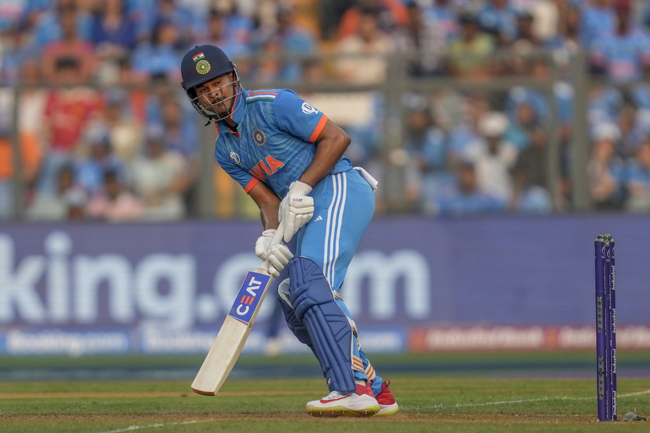 Shreyas Iyer changes sides to go fine, India vs Sri Lanka, Men's ODI World Cup, Mumbai, November 2, 2023