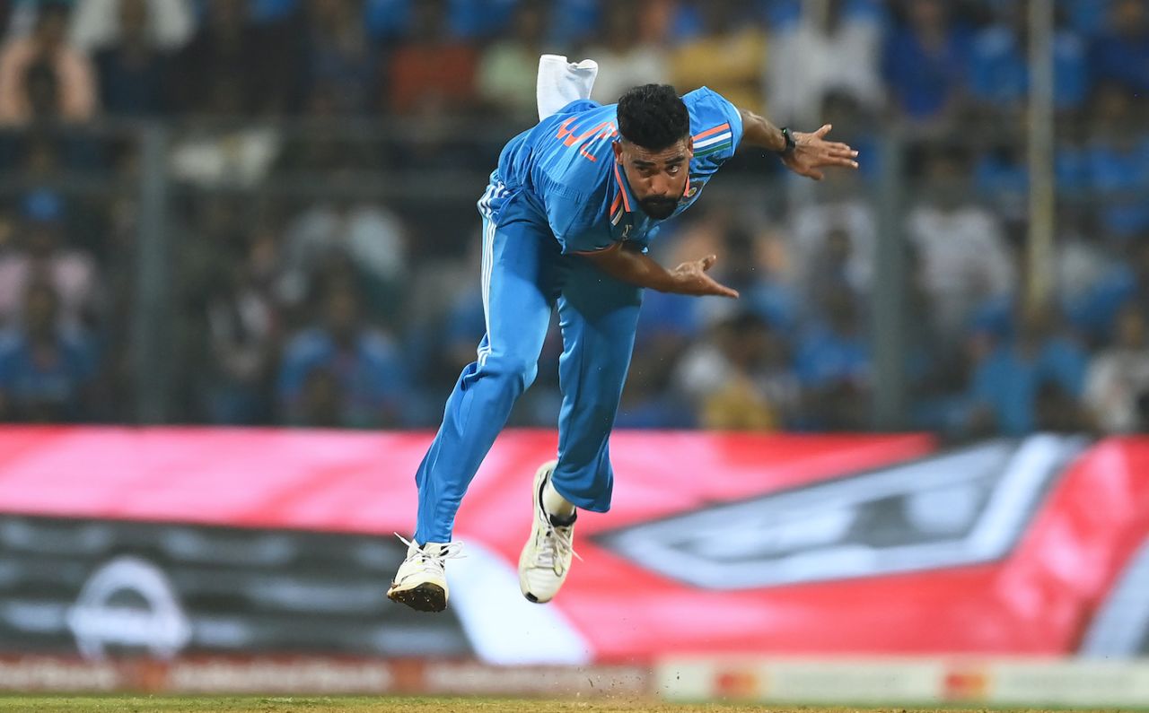 Mohammed Siraj in action, India vs Sri Lanka, Men's ODI World Cup, Mumbai, November 2, 2023