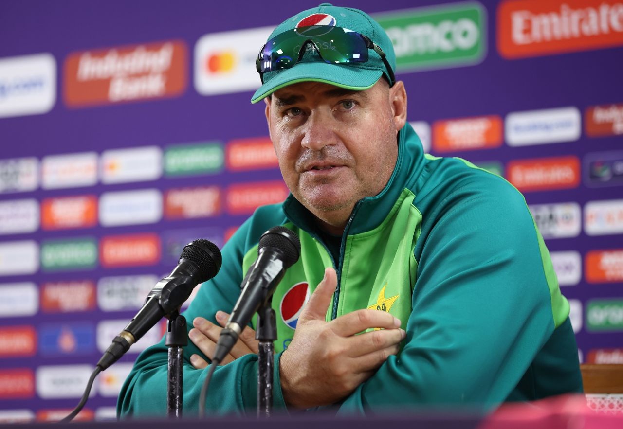 Mickey Arthur gets some tricky question from the media, ICC Men's World Cup, Bengaluru, November 3, 2023