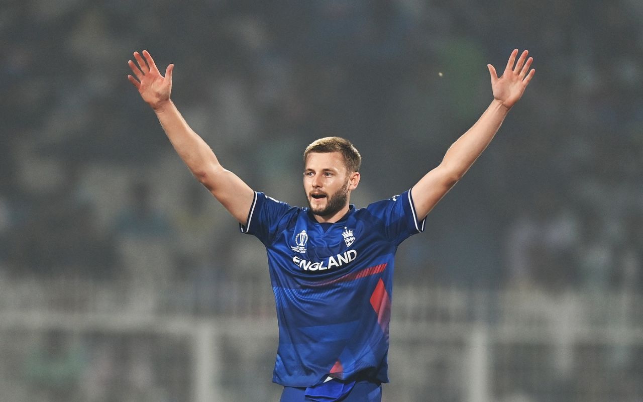 Gus Atkinson celebrates after successfully appealing for lbw, England vs Pakistan, Men's ODI World Cup, Kolkata, November 11, 2023