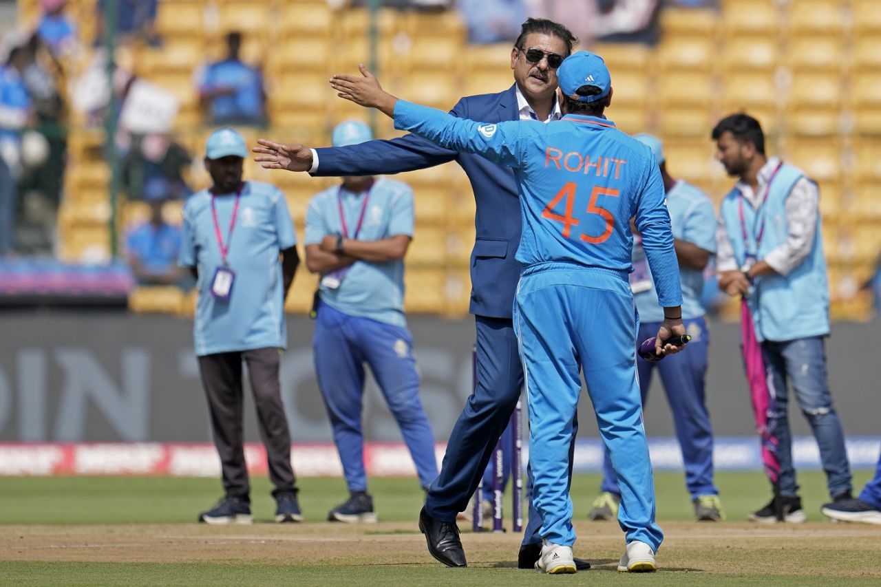 Rohit Sharma has a chat with Ravi Shastri before the toss, India vs Netherlands, Men's ODI World Cup, Bengaluru, November 12, 2023