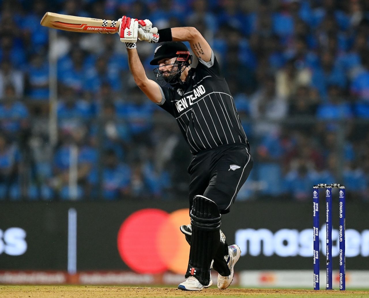 Daryl Mitchell launched Mohammed Shami down the ground to pick up his first six, India vs New Zealand, ICC Men's World Cup 2023, 1st semi-final, Mumbai, November 15, 2023