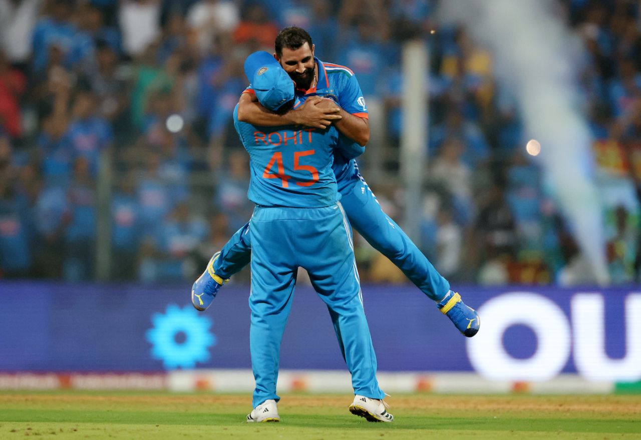 Mohammed Shami celebrates the match-winning moment with Rohit Sharma, India vs New Zealand, ICC Men's World Cup 2023, 1st semi-final, Mumbai, November 15, 2023