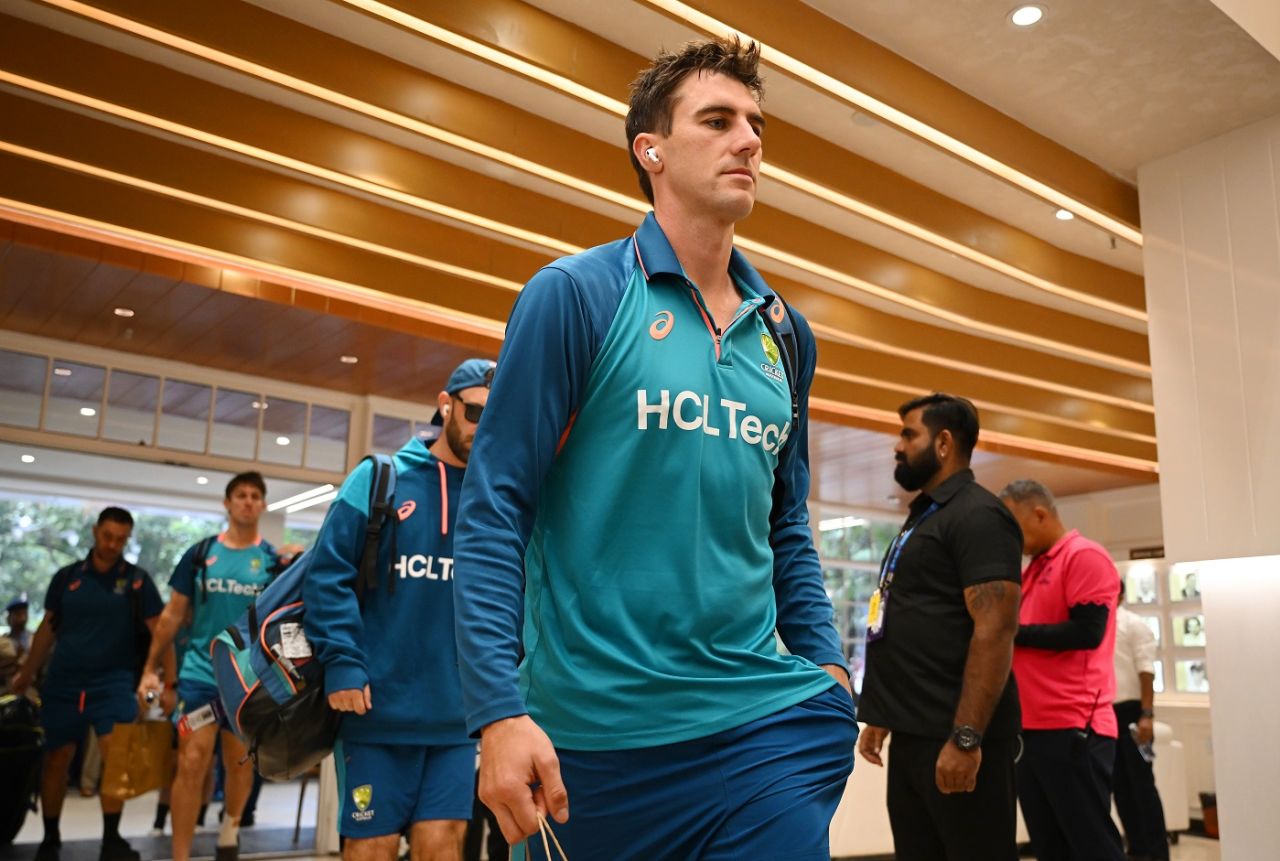 Pat Cummins makes his way into the ground for the crucial semi-final clash, Australia vs South Africa, Men's ODI World Cup, 2nd semi-final, Kolkata, November 16, 2023