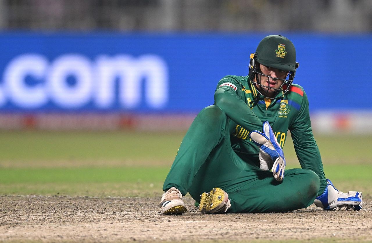 Quinton de Kock wears a dejected look, Australia vs South Africa, Men's ODI World Cup, 2nd semi-final, Kolkata, November 16, 2023
