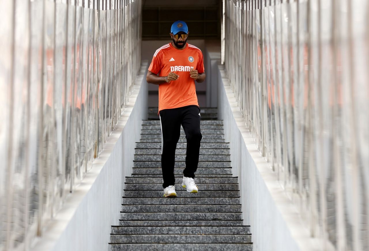 Will Jasprit Bumrah walk back up these stairs as a World Cup champion?, India vs Australia, World Cup final, Ahmedabad, November 19, 2023